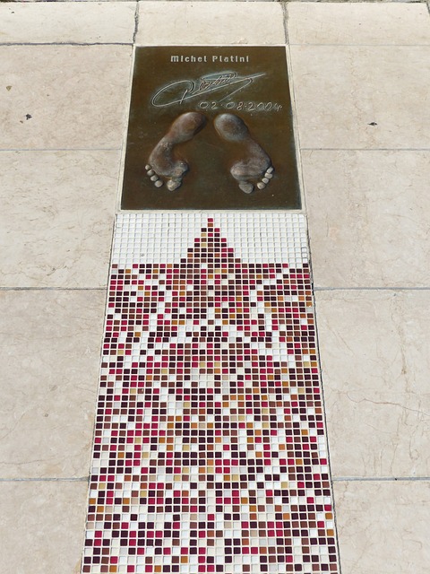 题日益严重 题日益严重