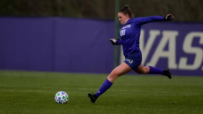 亨德森對伊 亨德森對伊